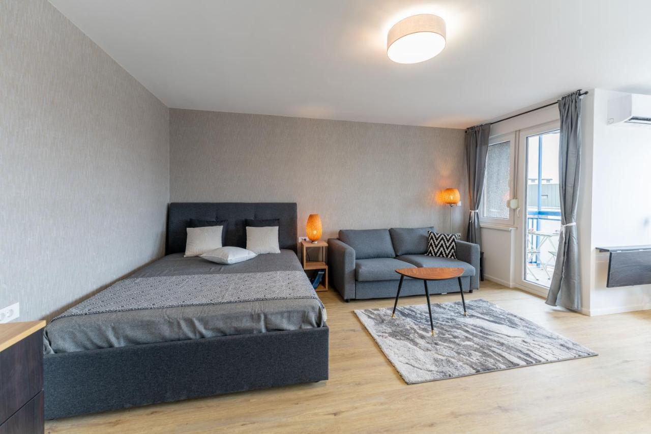 Elegant Tour As Studio Gilly With Open Views And A Balcony In The Center リュブリャナ エクステリア 写真