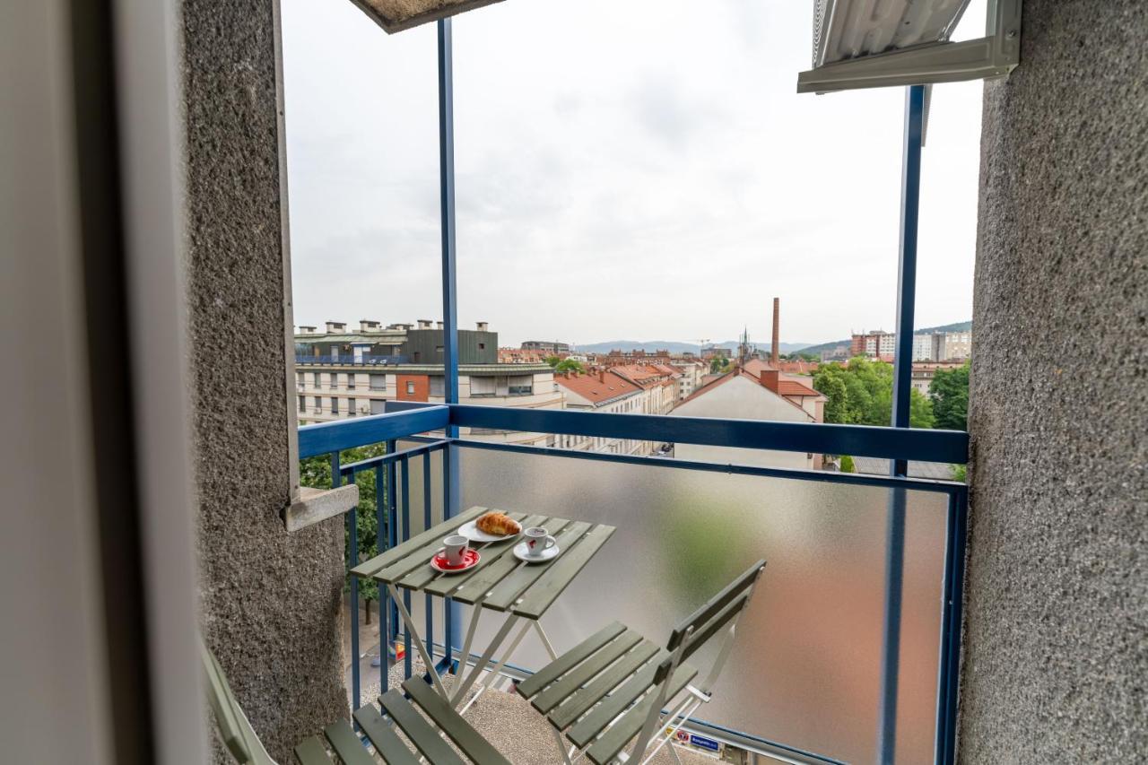 Elegant Tour As Studio Gilly With Open Views And A Balcony In The Center リュブリャナ エクステリア 写真